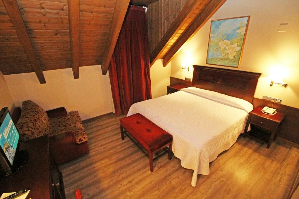 Snoe Villa De Sallent 4 ซาเยนต์ เด กาเยโก ภายนอก รูปภาพ
